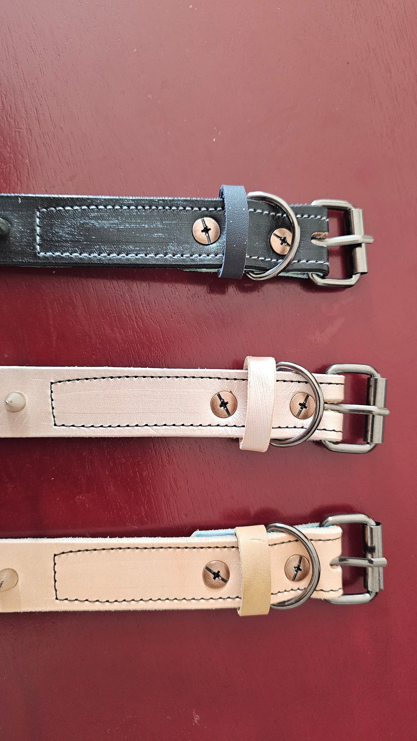 Collar artesanal de cuero para perros y gatos