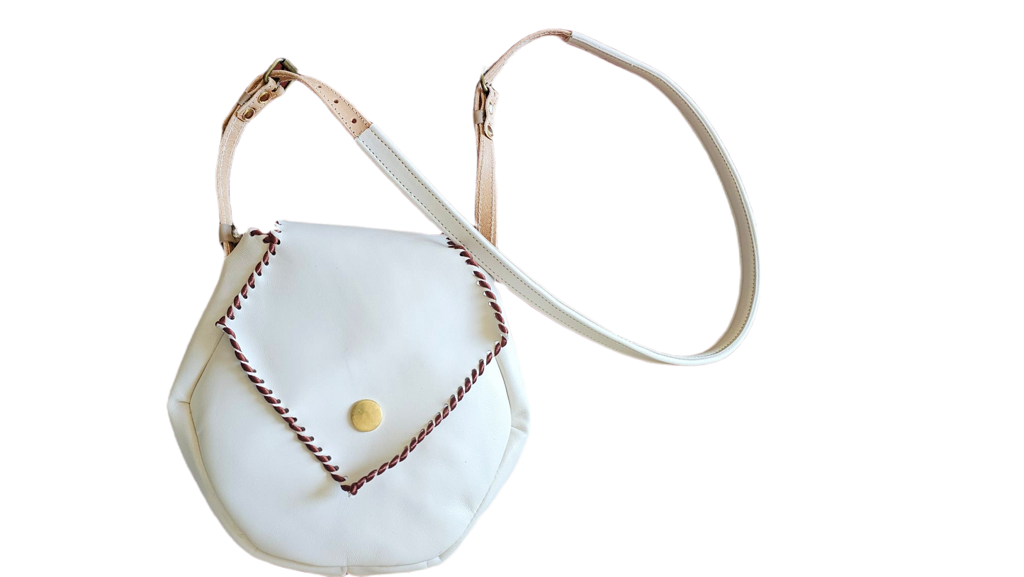 Bolso de cuero hecho a mano y por encargo